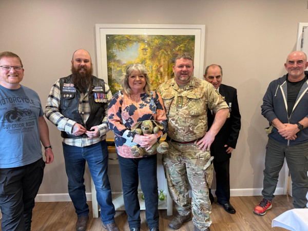 Wight Forces visit Vecta House to share stories with resident veterans